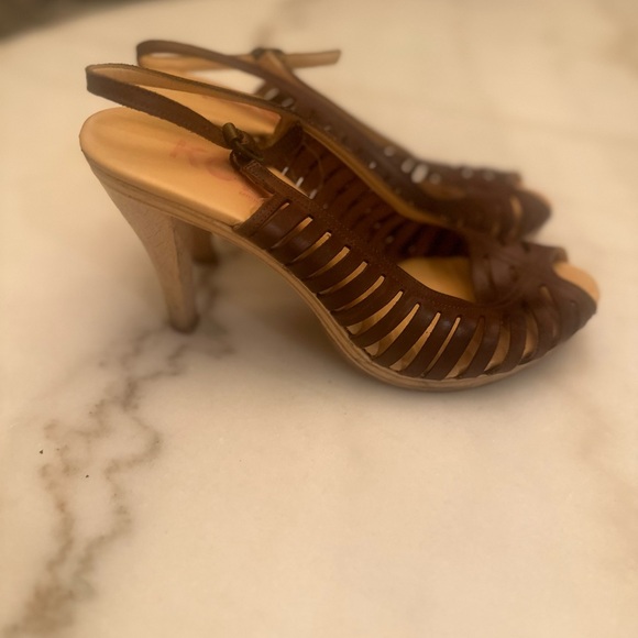 KORS Michael Kors Sentra Safari/ Matte Vac size 8 - Picture 3 of 6